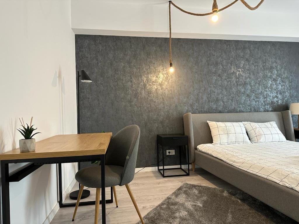 City Center Accommodation - 308 Resita Luaran gambar